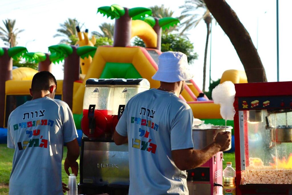 צוות ג'מבו הפקות