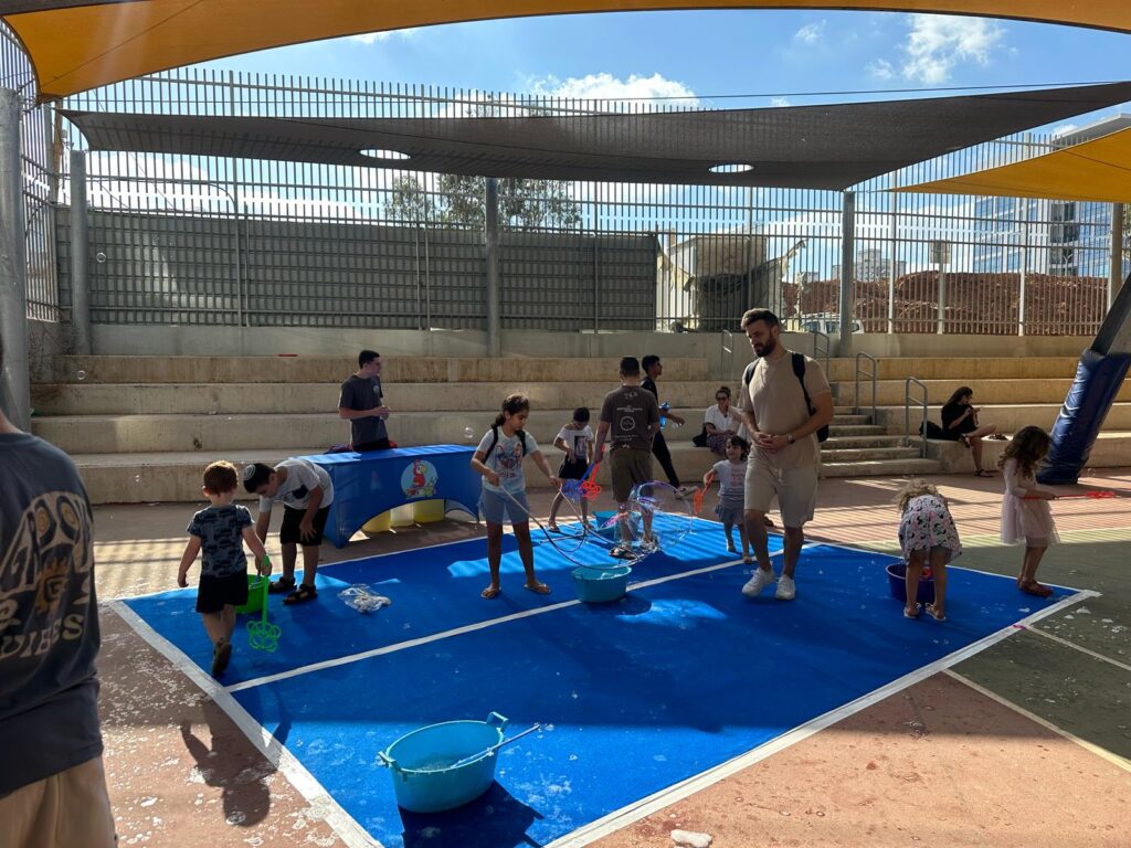 מתחם בועות ענק לאירוע יום העצמאות