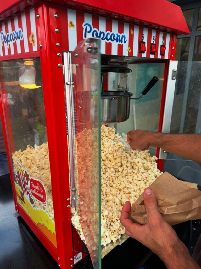 דוכני אוכל שילדים אוהבים -דוכן פופקורן חם