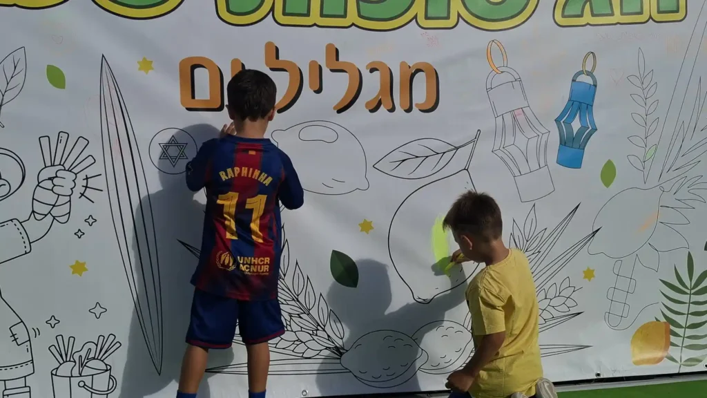 קיר גרפיטי לילדים מבית ג'מבו הפקות